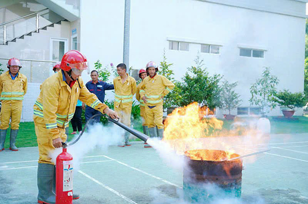 Quần áo chống cháy - Đồng Phục Bình Dương - Công Ty TNHH Sản Xuất Thương Mại Dịch Vụ Bảo Hộ Lao Động Bình Dương